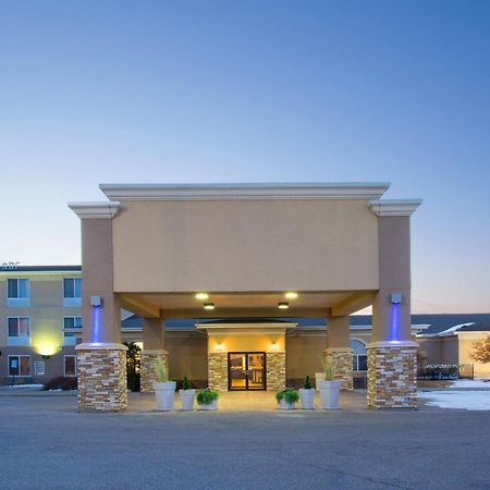 Holiday Inn Express Hotel & Suites Lexington By Ihg Exterior foto