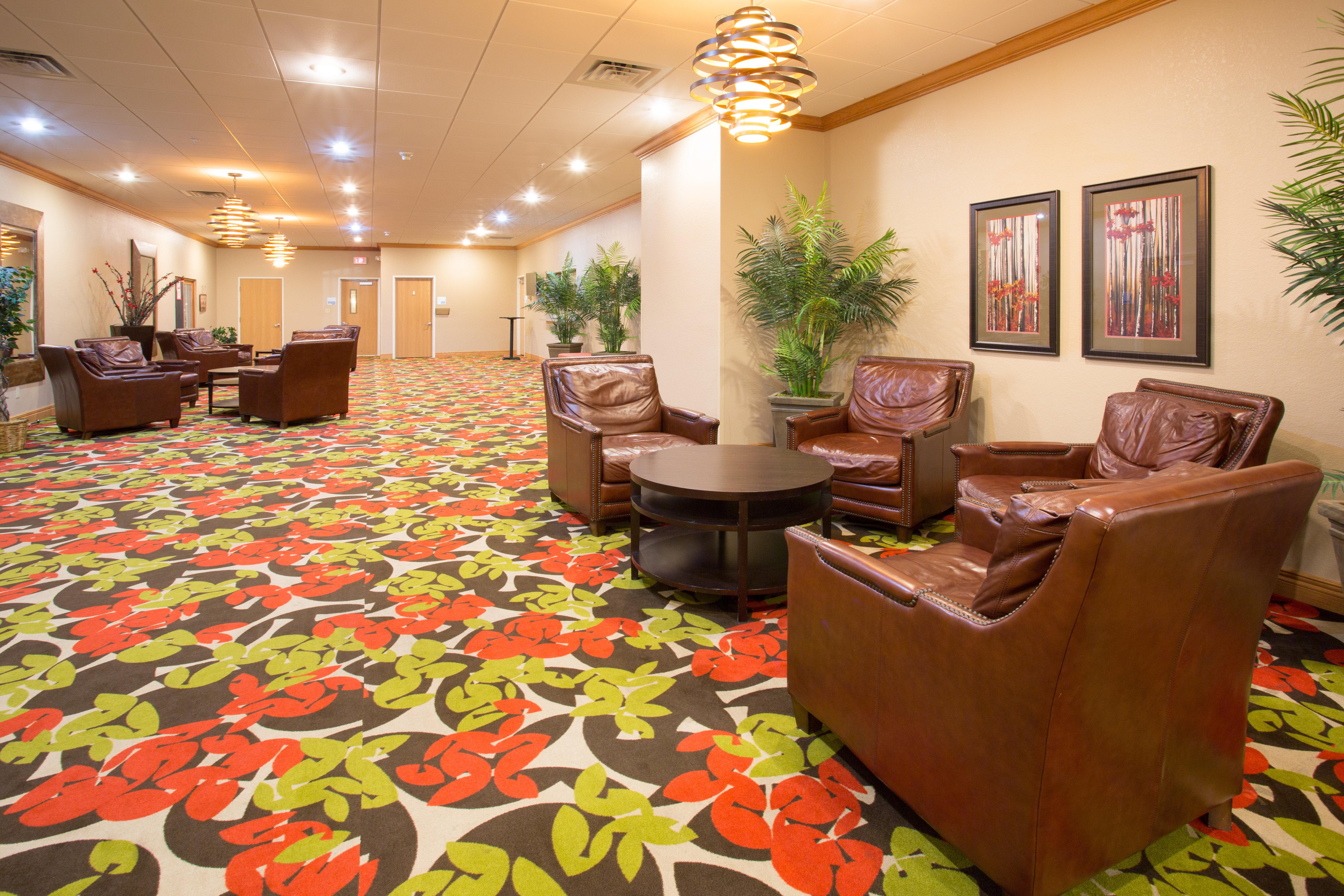 Holiday Inn Express Hotel & Suites Lexington By Ihg Exterior foto